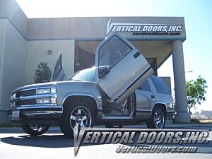 Vertical Doors Chevrolet Tahoe 2000-2006 Lambo Door Kit